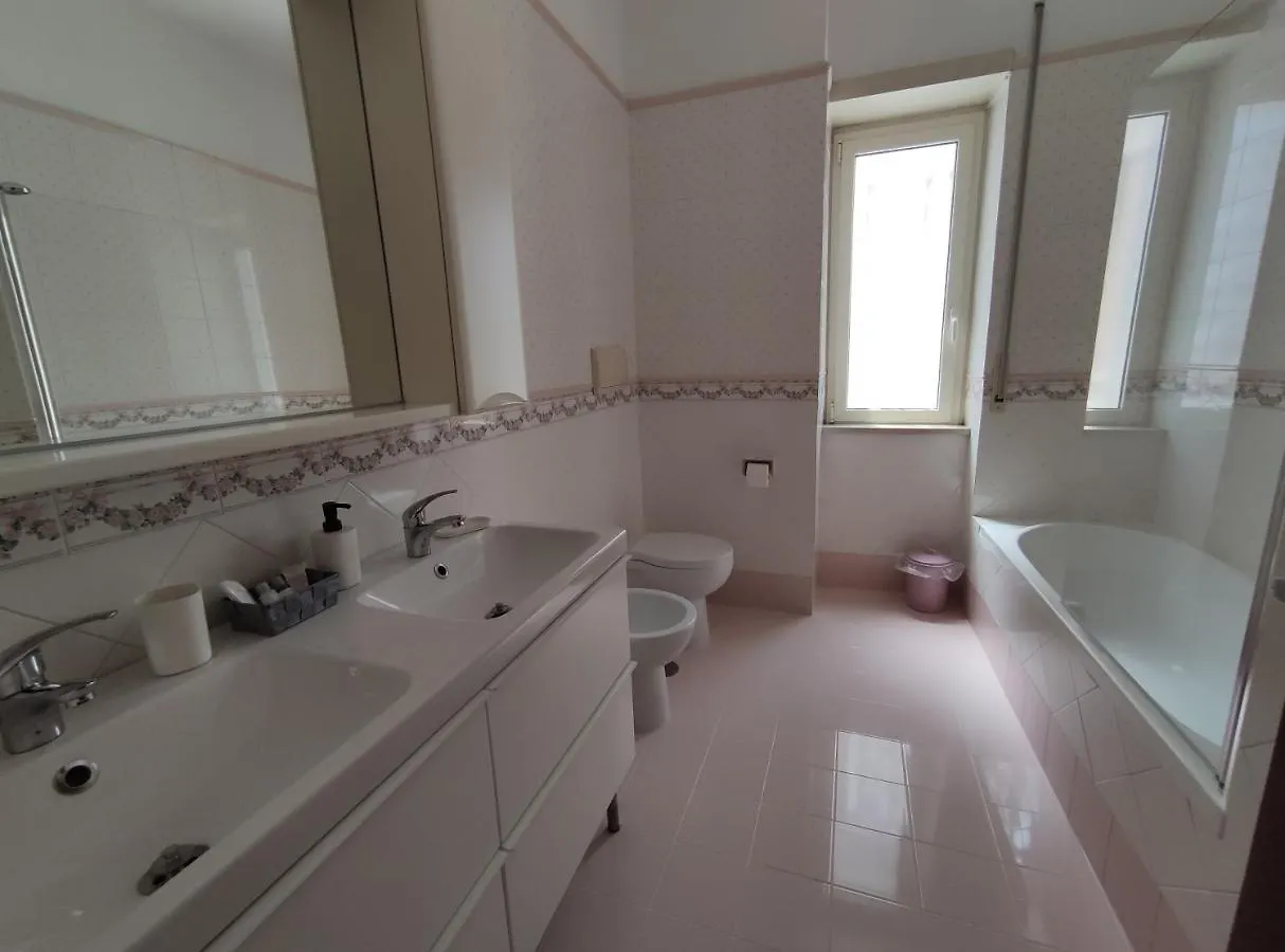 Casa Lalla Vomero Apartment Naples